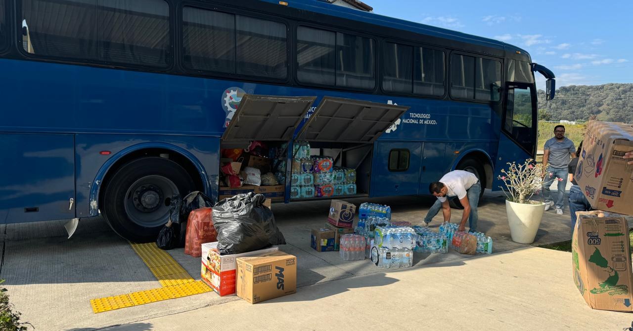 Apoyo de los Tecnológicos a los Damnificados del Huracán John en Guerrero